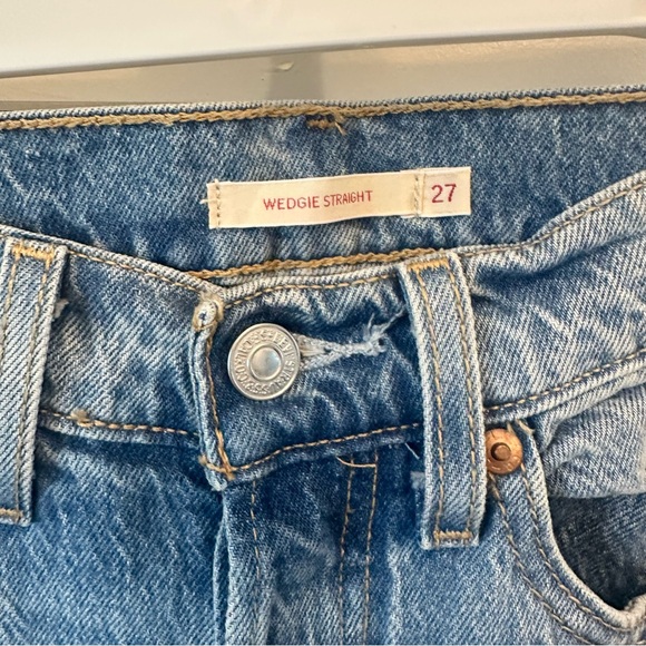 Levi’s 501 Wedgie Straight Medium Wash Jeans - Picture 3 of 6